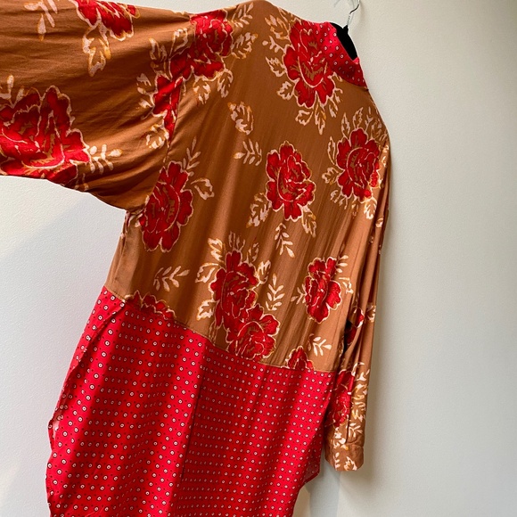 FREE PEOPLE Forget Me Not Kimono Robe Red Floral Print - Size S/P - Picture 7 of 7
